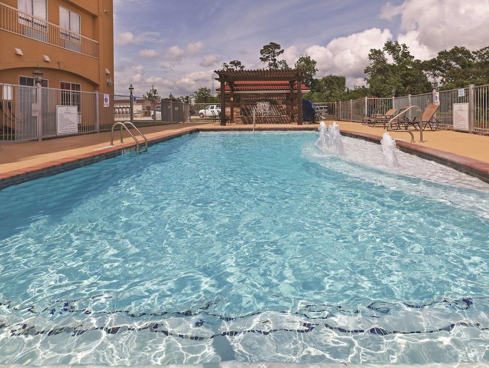 La Quinta By Wyndham Bridge City-Orange Exterior photo