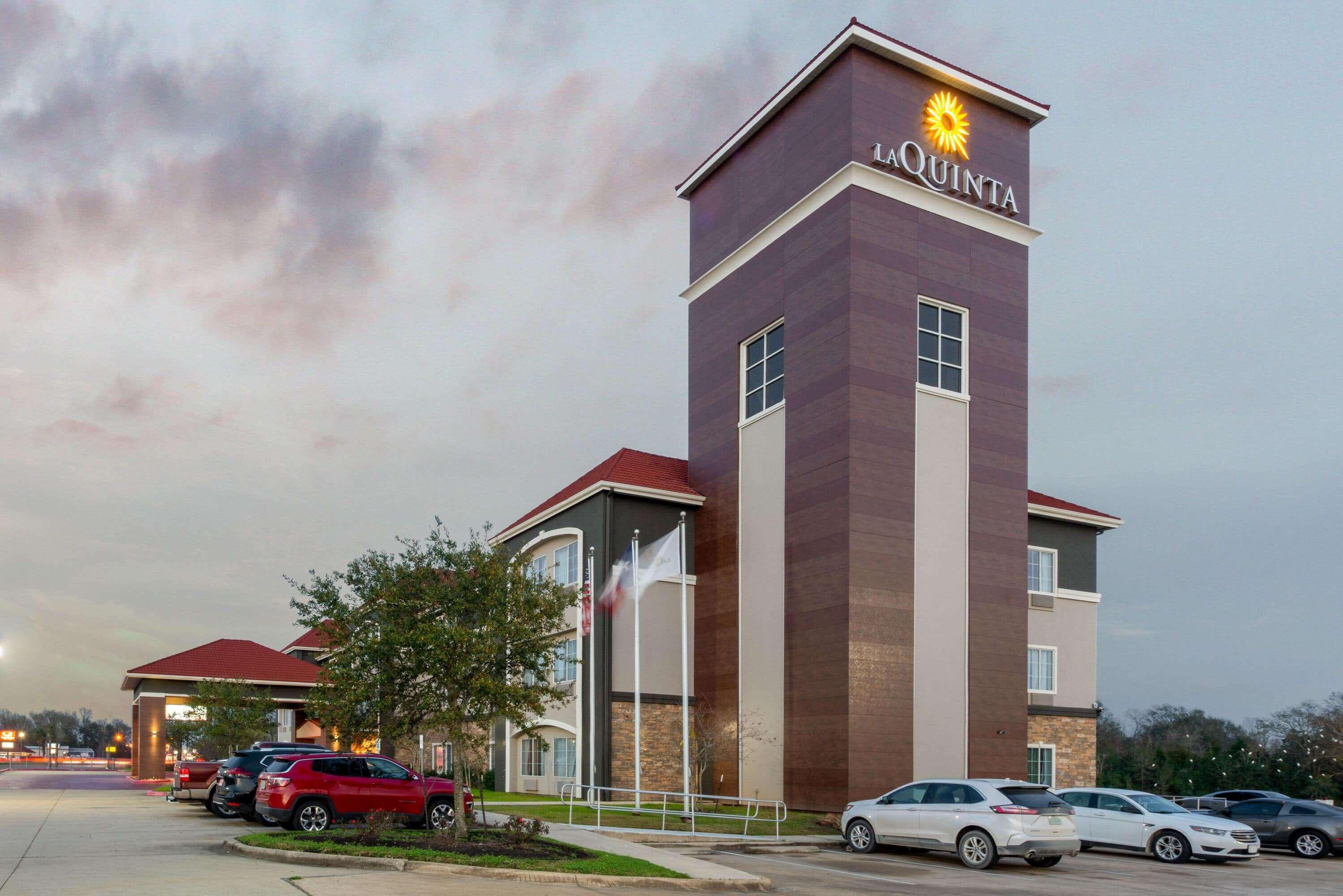 La Quinta By Wyndham Bridge City-Orange Exterior photo