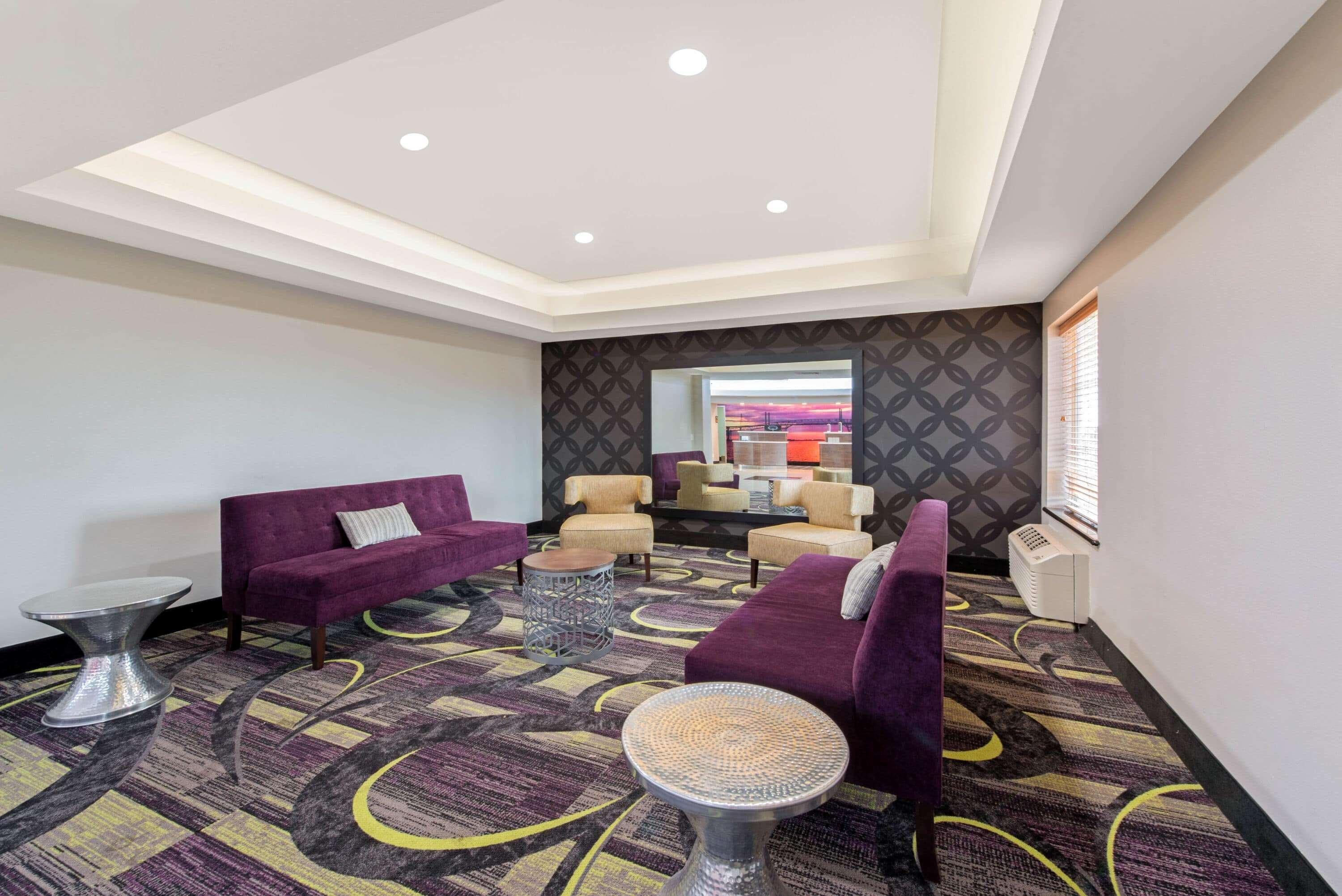 La Quinta By Wyndham Bridge City-Orange Exterior photo